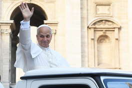 Fotos: Bischöfliche Pressestelle / Gudrun Niewöhner Papst Leo XIV. im Papamobil